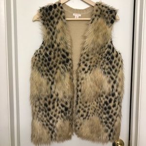 Xhilaration Faux Fur Vest Size Medium from Target